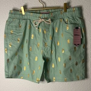 NWT- Drill- Men's Pineapple Print shorts - Mint Green and Gold- XL